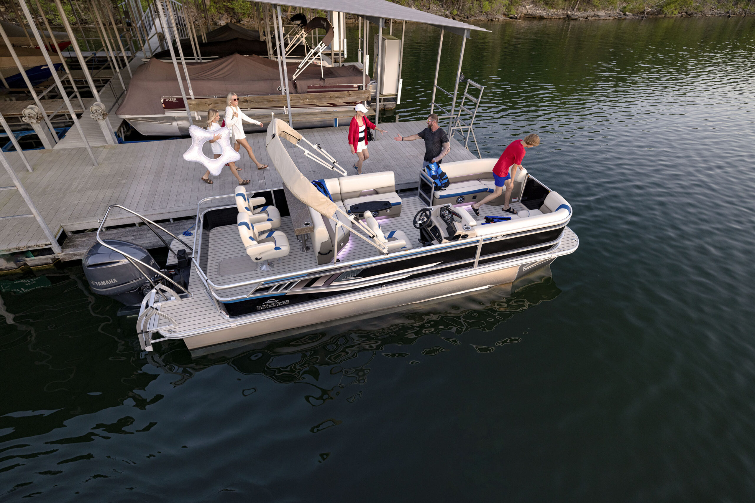 Turning Your Pontoon into an Entertaining Boat